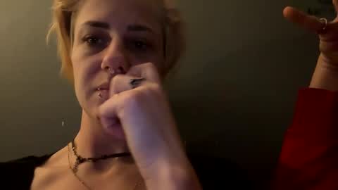 Snapshot of lexxndemm chatting on February 8, 2025, 7:04 am lexxndemm online show from February 8, 2025, 7:04 am