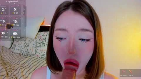 lexi miu online show from April 13, 2026, 7:52 pm