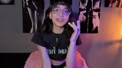 Snapshot of lexy_bluu chatting on December 4, 2024, 3:10 pm Lexy online show from December 4, 2024, 3:10 pm