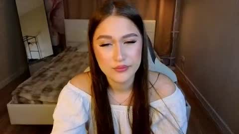 Lexy Gilbert online show from July 28, 2026, 2:13 pm
