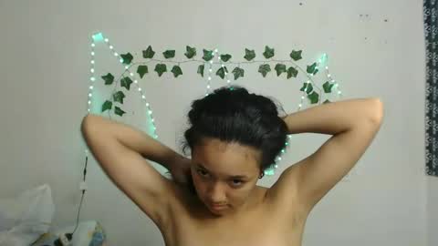 lolita online show from January 15, 2025, 4:47 am