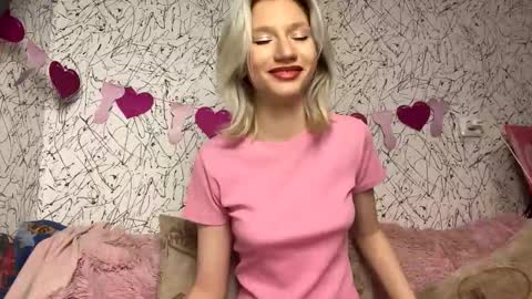 Snapshot of leyasaolee chatting on November 5, 2025, 6:41 pm Leya online show from November 5, 2025, 6:41 pm