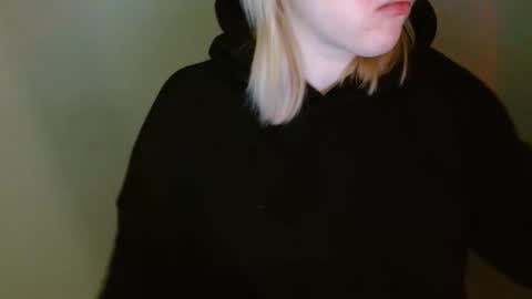 Leyla online show from February 10, 2026, 7:01 am