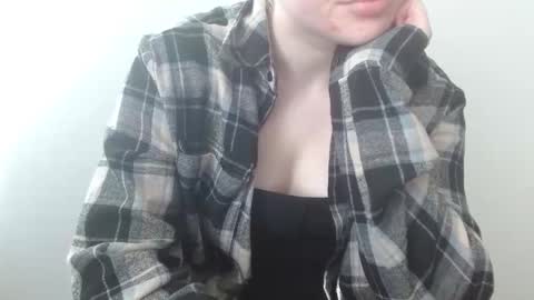 Leyla online show from March 21, 2026, 7:24 am