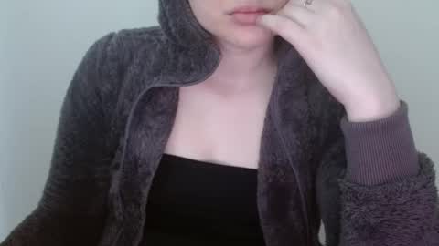 Leyla online show from April 8, 2026, 6:13 am