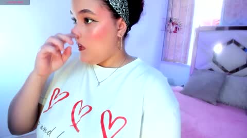 Snapshot of leyla_zr chatting on May 29, 2026, 5:44 pm leyla_zr online show from May 29, 2026, 5:44 pm