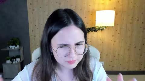 Snapshot of leylamirage chatting on February 2, 2026, 9:30 am leylamirage online show from February 2, 2026, 9:30 am