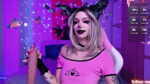 LEA online show from December 22, 2025, 2:36 pm