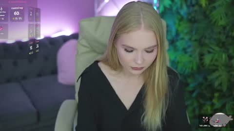 Snapshot of leylareed chatting on July 24, 2026, 6:55 am Layla online show from July 24, 2026, 6:55 am