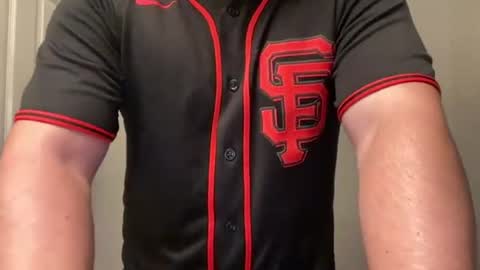 lhotboyl online show from June 17, 2026, 11:27 pm