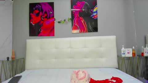 lia78couple online show from June 6, 2026, 8:02 pm