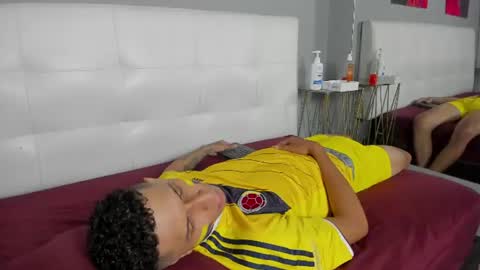 lia78couple online show from June 23, 2026, 8:18 pm