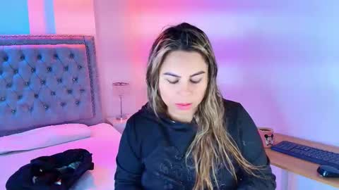 Lia  online show from February 25, 2026, 3:27 am