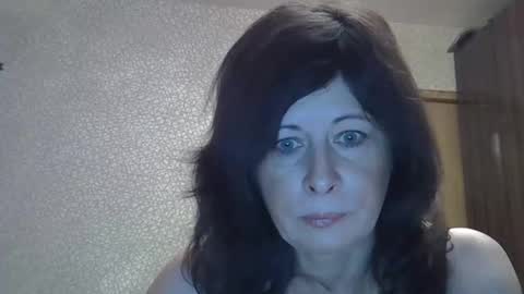 Snapshot of lia_ang chatting on November 26, 2025, 8:21 pm lia_ang online show from November 26, 2025, 8:21 pm