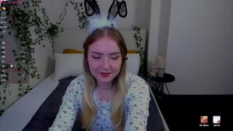 Lia online show from June 22, 2026, 2:02 am