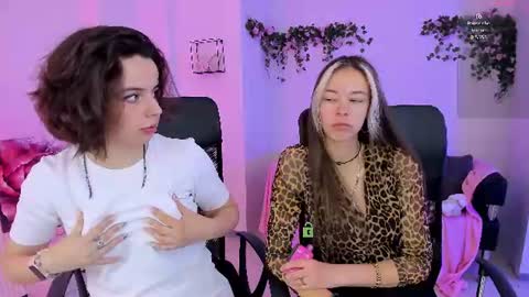 lia_dream_ online show from June 22, 2026, 8:22 am