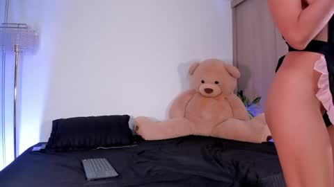 Snapshot of lia_girl2 chatting on May 26, 2026, 3:46 am Lia online show from May 26, 2026, 3:46 am