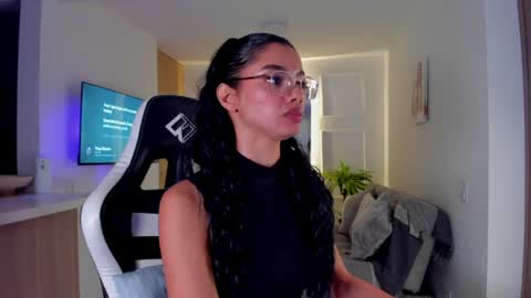 Snapshot of lia_girl2 chatting on August 1, 2026, 11:58 pm Lia online show from August 1, 2026, 11:58 pm
