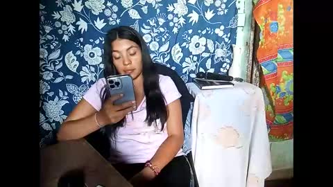 Lia online show from June 4, 2026, 9:32 pm