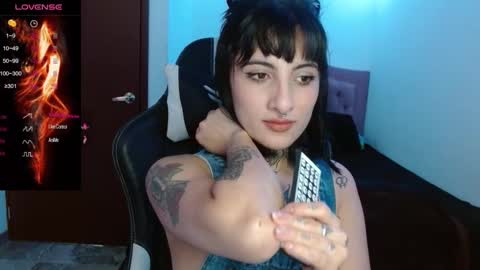 lia spicy   ig online show from February 20, 2025, 3:08 pm