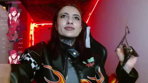 lia spicy   ig online show from November 7, 2025, 5:13 pm