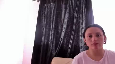Little Queen Lia  online show from July 27, 2026, 3:52 pm