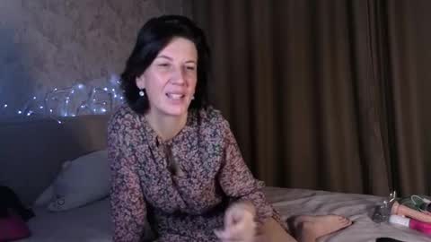 Snapshot of lia_reyn chatting on November 16, 2025, 2:28 am lia_reyn online show from November 16, 2025, 2:28 am