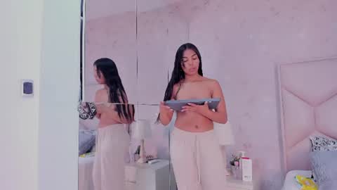 Snapshot of lia_saint chatting on July 29, 2026, 3:26 am lia_saint online show from July 29, 2026, 3:26 am