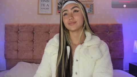 Snapshot of liaa_18 chatting on February 19, 2025, 9:06 am Liaa online show from February 19, 2025, 9:06 am