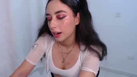 Snapshot of liaa_cute_ chatting on May 18, 2026, 3:24 am lia online show from May 18, 2026, 3:24 am