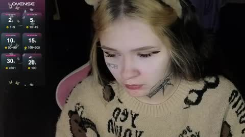 liaa_li online show from April 15, 2026, 8:09 pm