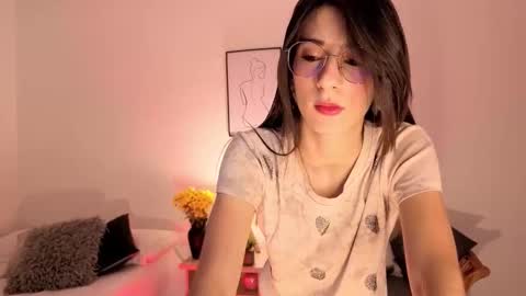 Snapshot of liaaa___ chatting on October 17, 2025, 2:19 pm Lia online show from October 17, 2025, 2:19 pm