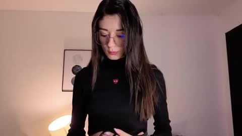 Snapshot of liaaa___ chatting on November 10, 2025, 12:37 pm Lia online show from November 10, 2025, 12:37 pm