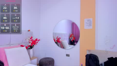 Snapshot of liaagener chatting on May 26, 2026, 2:40 am Liaa online show from May 26, 2026, 2:40 am