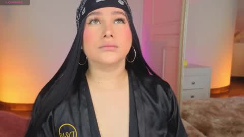 Lia Cox online show from October 28, 2025, 3:10 am