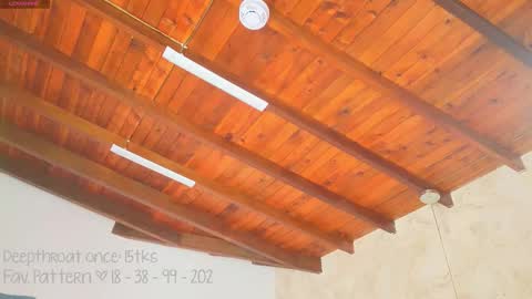 Lia Cox online show from November 16, 2025, 3:01 am