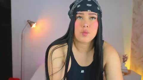 Lia Cox online show from January 7, 2026, 3:09 am