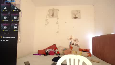 liahdiaz_ online show from July 28, 2026, 3:21 pm