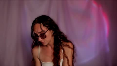 Snapshot of liahilton_ chatting on May 1, 2026, 11:53 pm lh6 9c online show from May 1, 2026, 11:53 pm