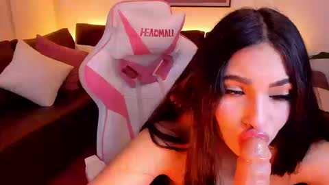 Snapshot of liahjhons chatting on September 16, 2025, 1:06 am Liah online show from September 16, 2025, 1:06 am