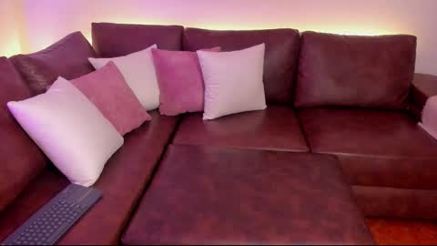 Snapshot of liahjhons chatting on October 16, 2025, 2:01 am Liah online show from October 16, 2025, 2:01 am