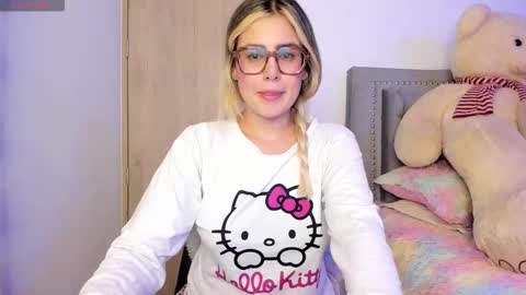 Snapshot of liahkimi chatting on September 22, 2025, 2:13 am Lia online show from September 22, 2025, 2:13 am