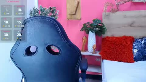 Snapshot of liahspencer chatting on April 16, 2026, 7:03 pm lia online show from April 16, 2026, 7:03 pm