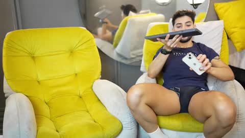 Snapshot of liam_and_luca chatting on February 15, 2025, 12:54 pm Liam Luca online show from February 15, 2025, 12:54 pm