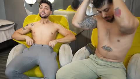 Snapshot of liam_and_luca chatting on February 16, 2025, 6:32 pm Liam Luca online show from February 16, 2025, 6:32 pm