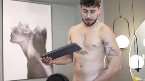 Snapshot of liam_and_luca chatting on February 18, 2025, 10:47 pm Liam Luca online show from February 18, 2025, 10:47 pm