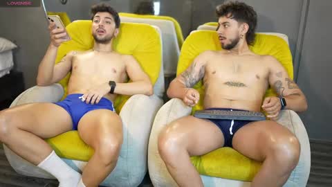 Snapshot of liam_and_luca chatting on February 24, 2025, 6:58 pm Liam Luca online show from February 24, 2025, 6:58 pm