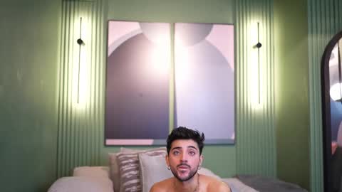 Snapshot of liam_and_luca chatting on February 27, 2025, 2:42 am Liam Luca online show from February 27, 2025, 2:42 am