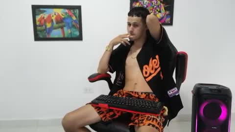 Andres online show from November 5, 2025, 9:26 pm