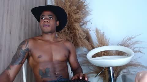 liam_bolt online show from October 17, 2025, 1:35 pm